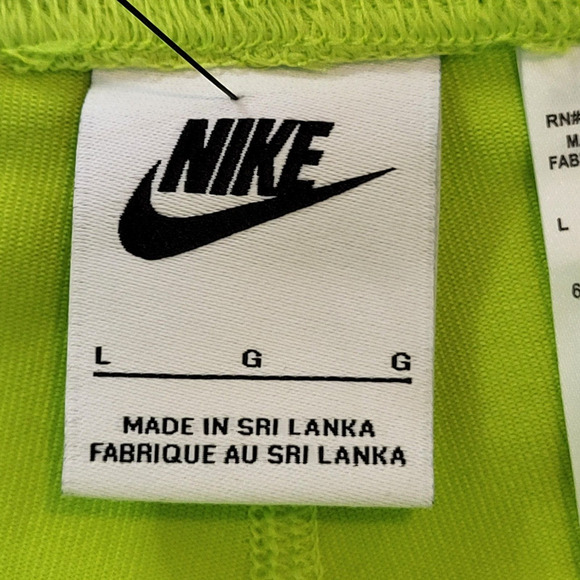 Nike Air Tight Fit High Rise Short Athletic Woman's Shorts Lime Green Large NEW - Picture 9 of 11